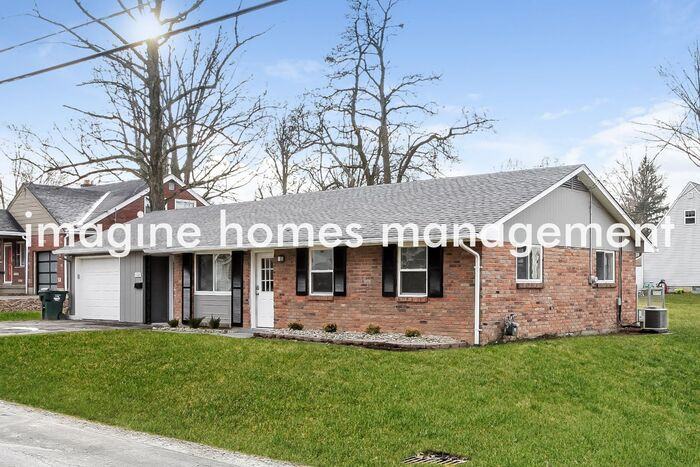 8037 Richmond Ave - Photo 3 of 16
