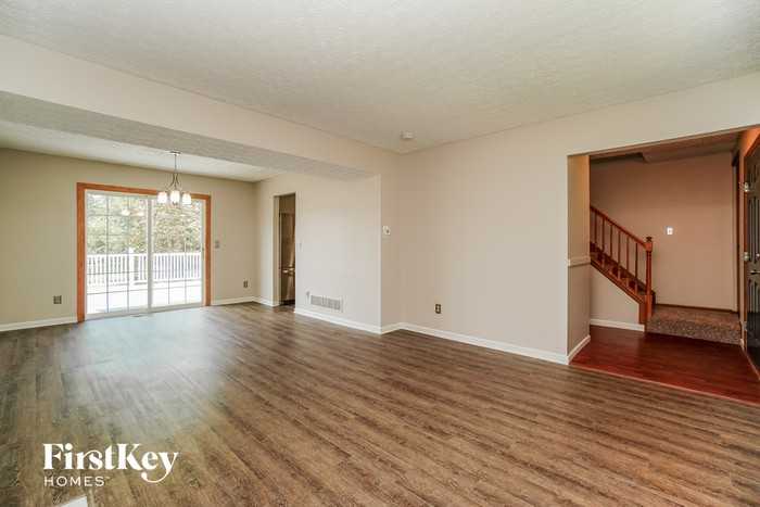 3561 Peany Ln - Photo 3 of 14