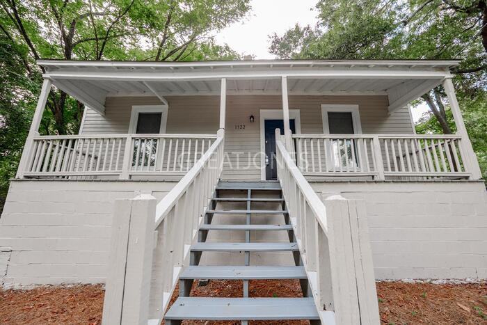 1322 Forrest Ave - Photo 3 of 25