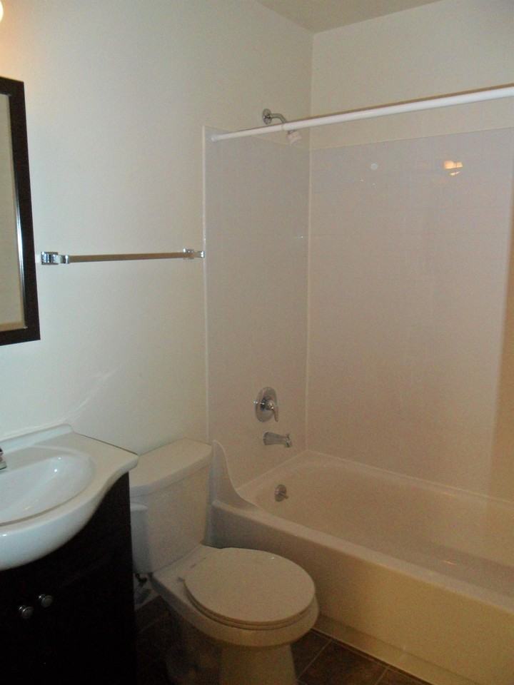 525 Fairview Ave Se Apt F #525F - Photo 3 of 14