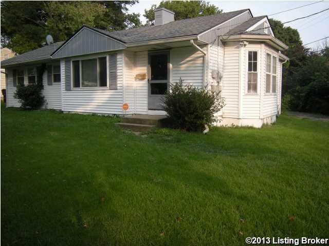 219 Flamingo Dr #1 - Photo 2 of 5