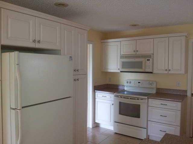 968 SW 149th Terrace - Photo 3 of 12