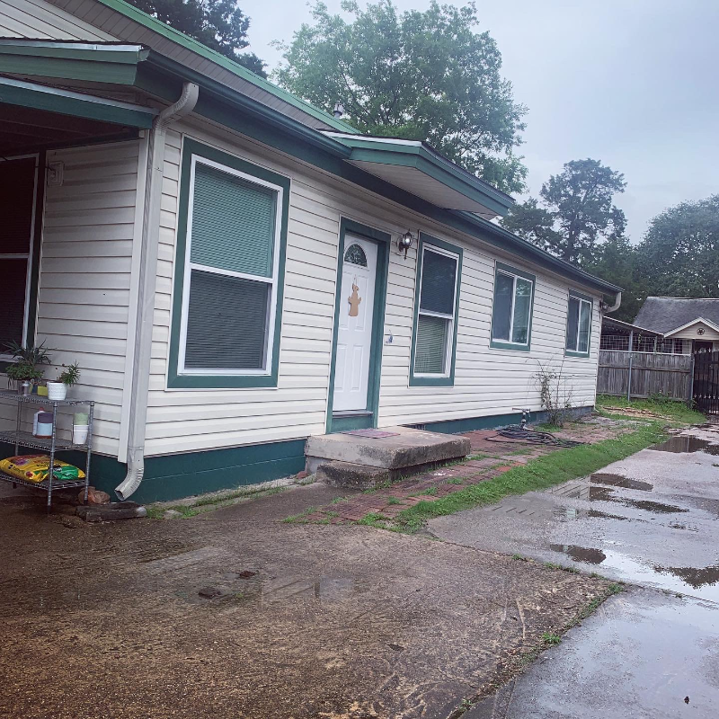 2324 Peppermill Rd - Photo 2 of 8