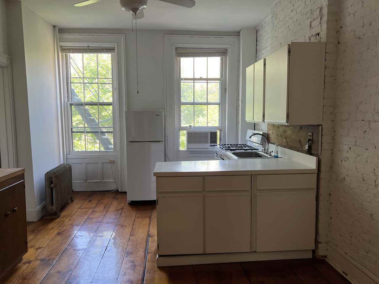 56 Cheever Pl #2 - Photo 2 of 8