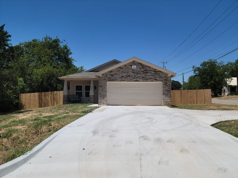 1116 N Mason St - Photo 2 of 22