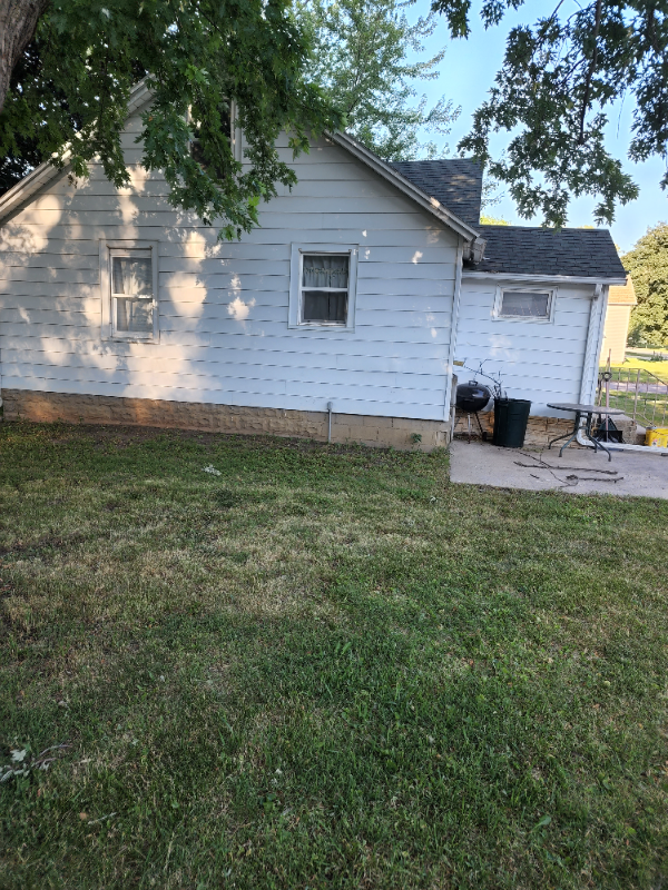 505 Myrtle St - Photo 2 of 9