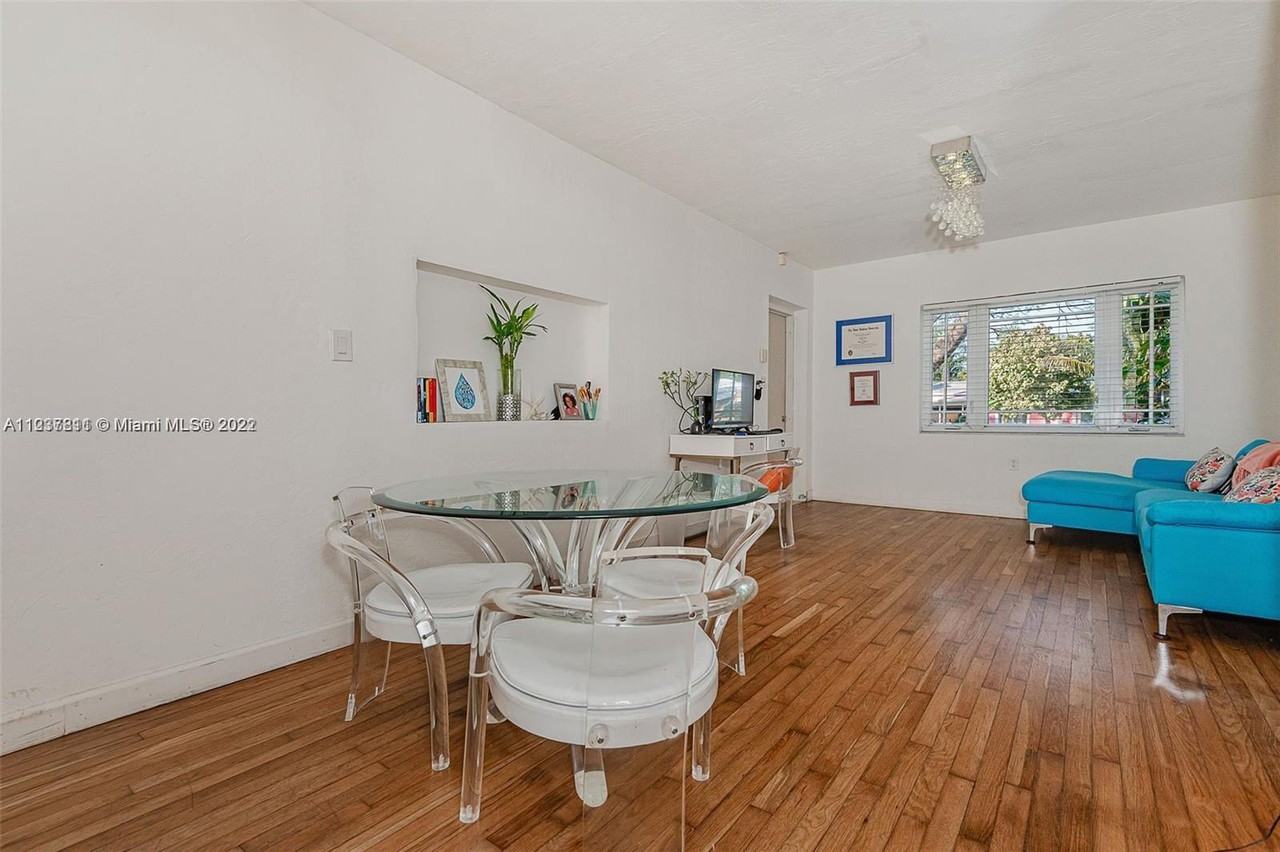 1836 Roosevelt St - Photo 3 of 12