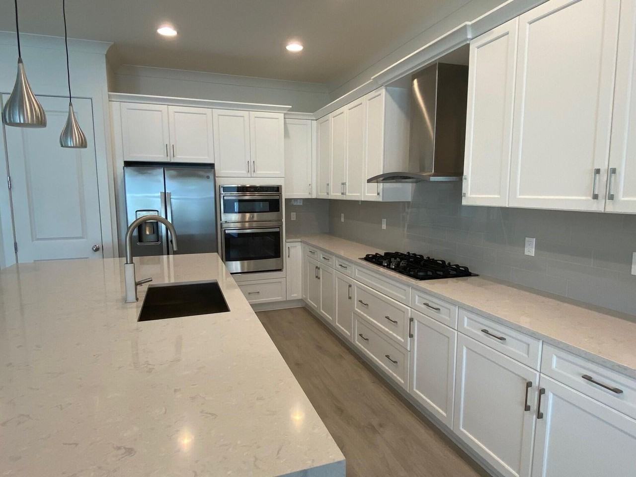 13616 Dumont Rd - Photo 3 of 14