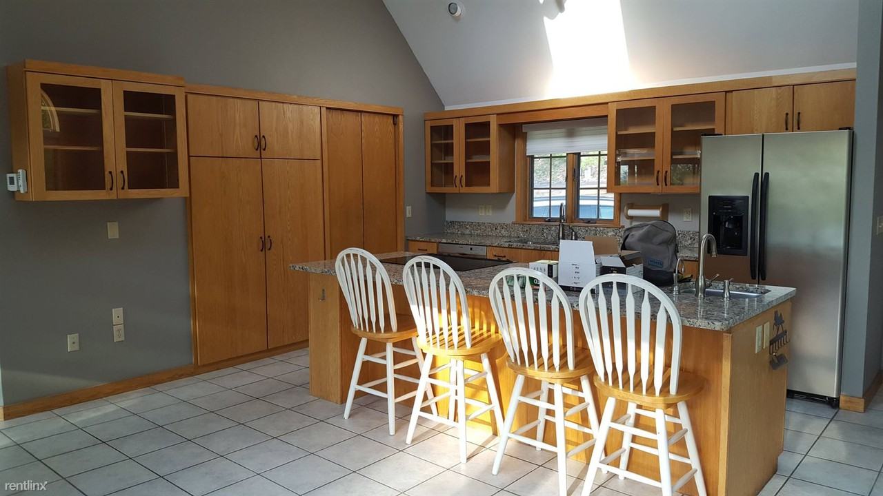 94 Hungerford Rd - Photo 2 of 12