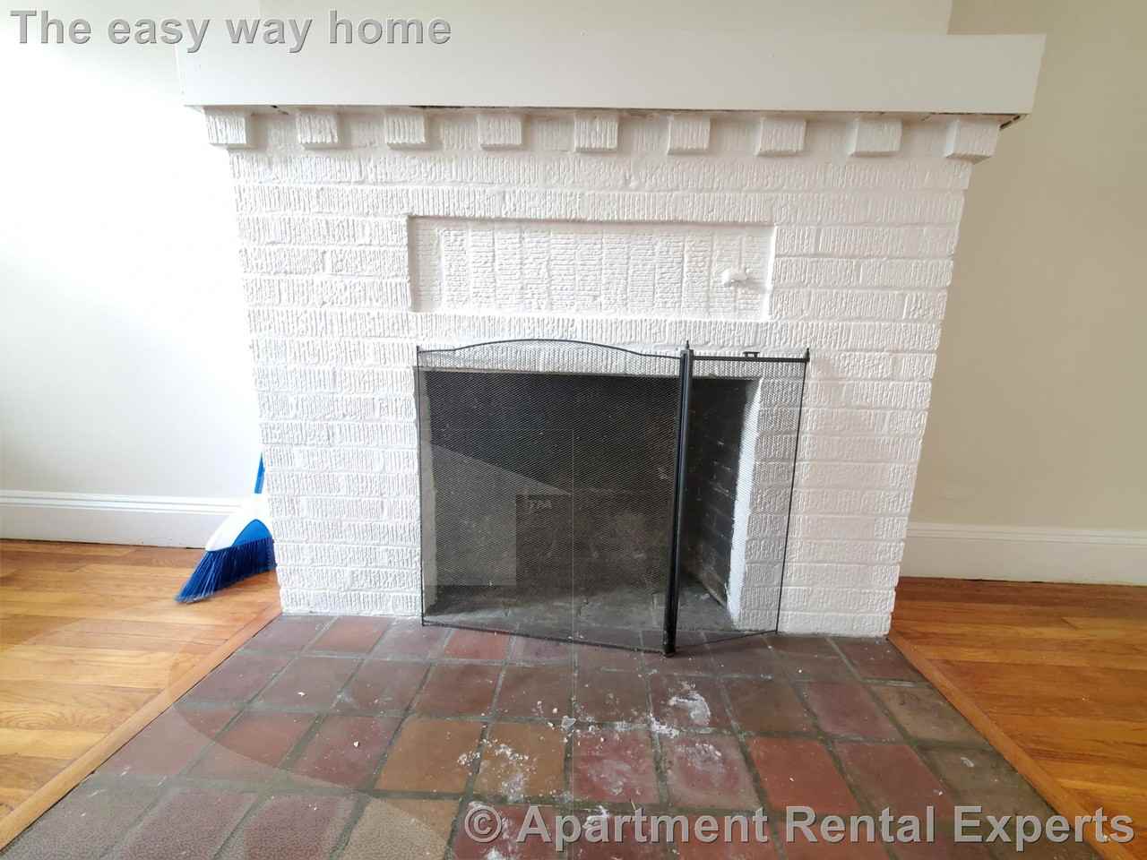 28 Langdon St #4 - Photo 2 of 11
