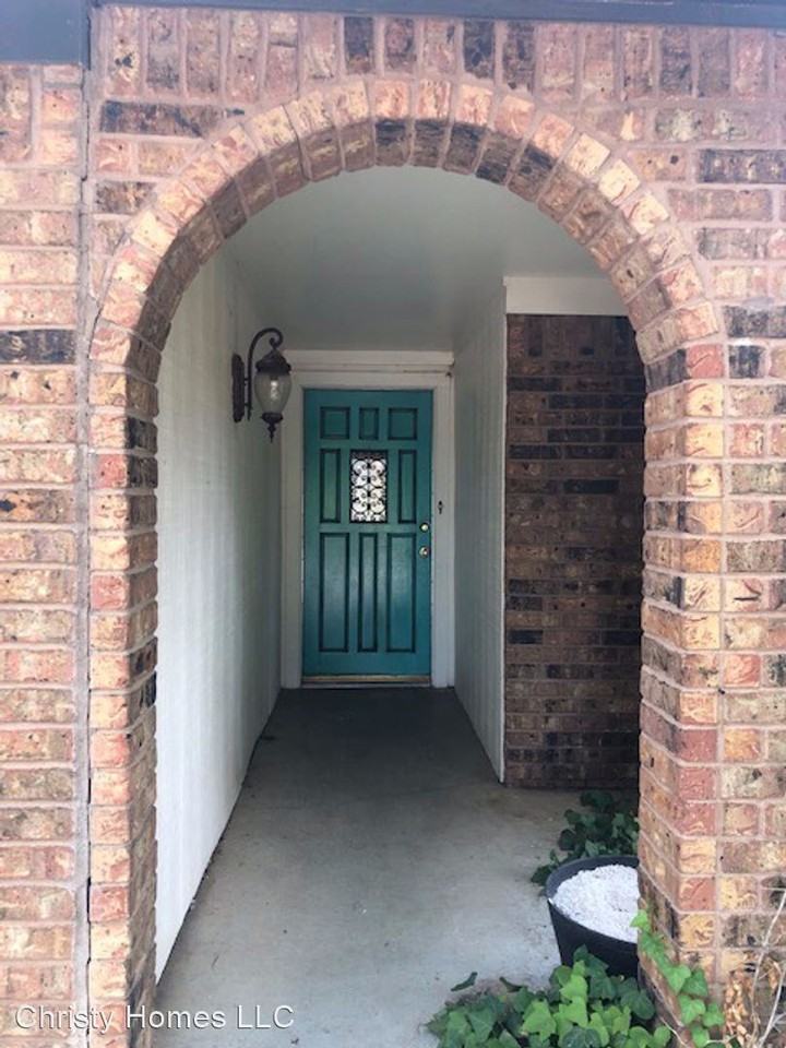 6718 Arroyo Dr - Photo 2 of 24