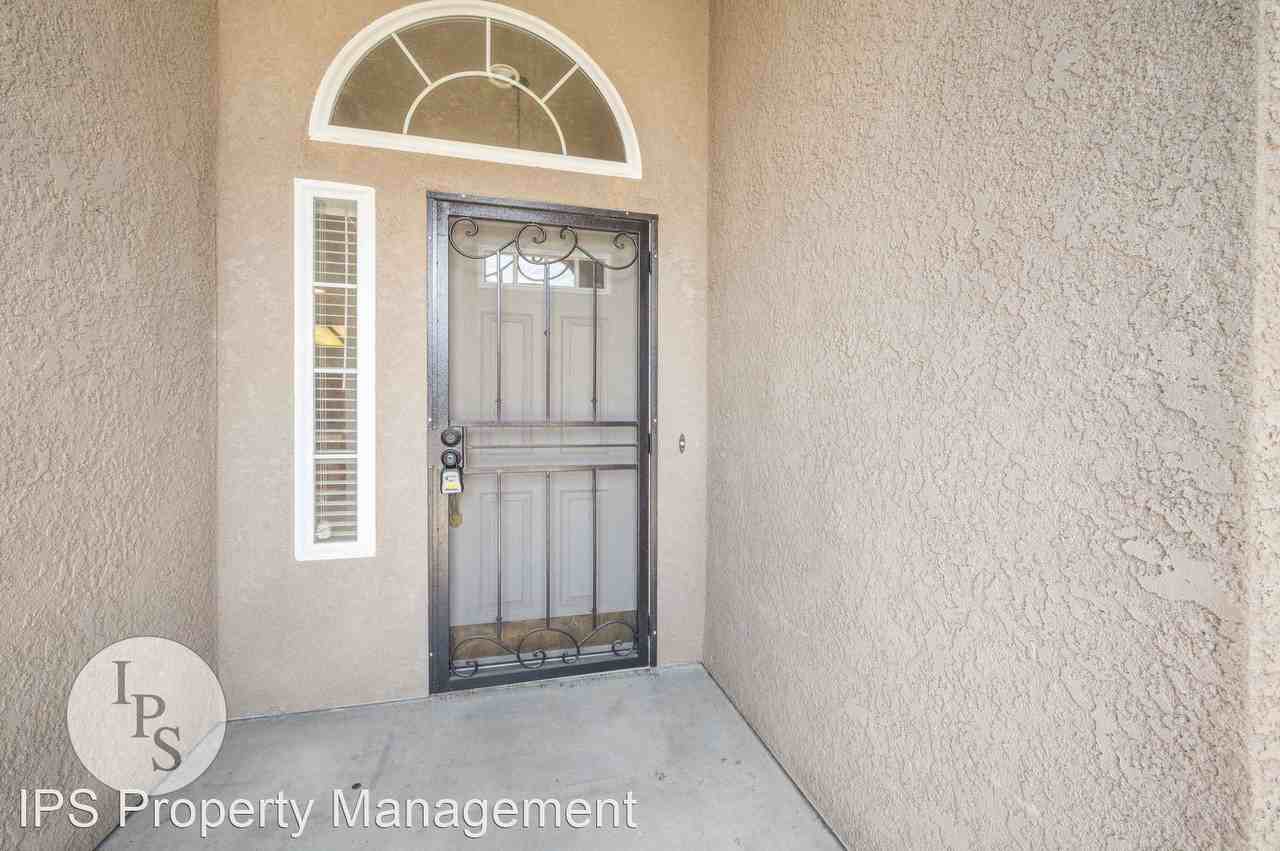 15648 Wooten Ct - Photo 2 of 30