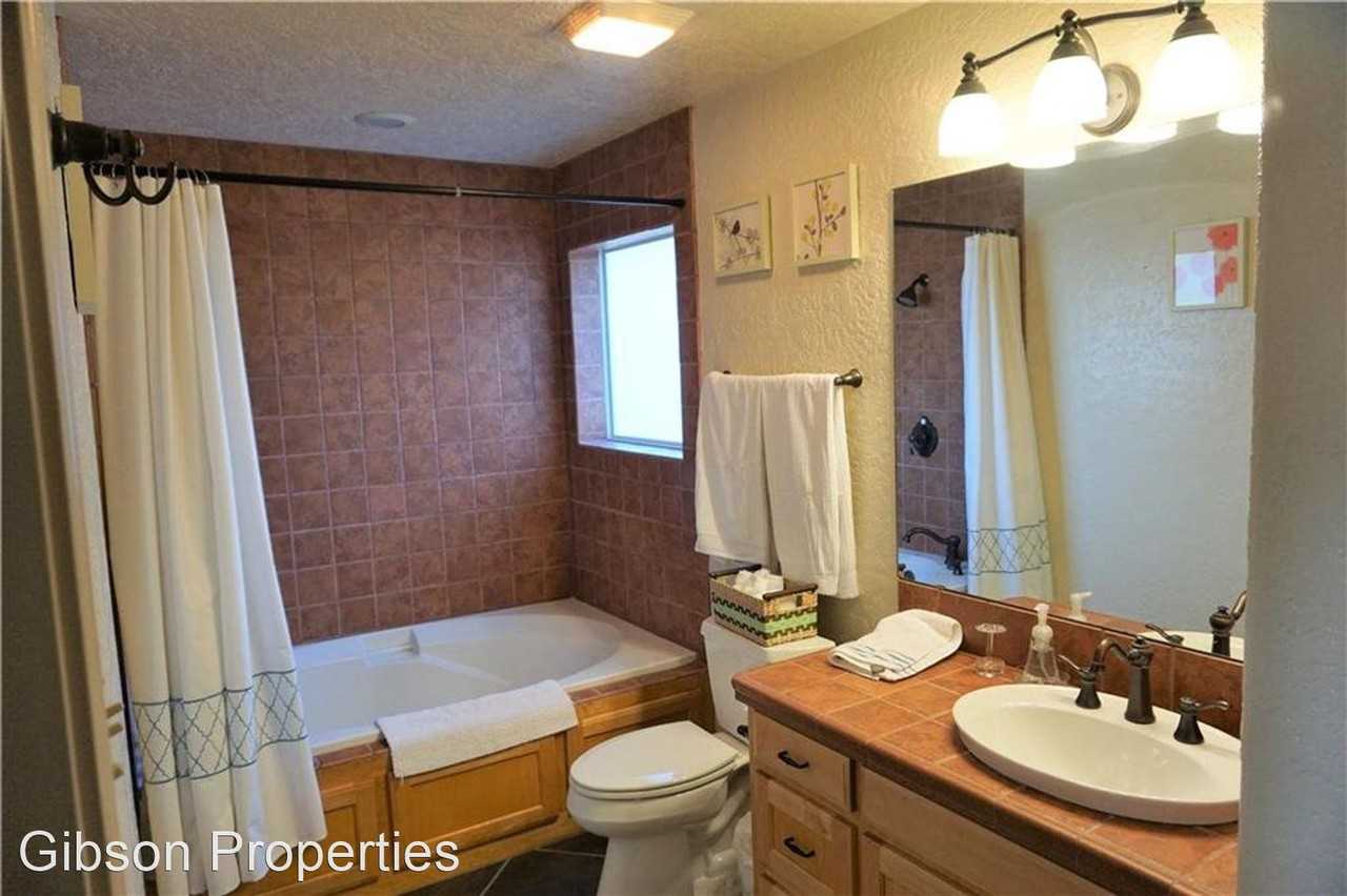 1000 Sandy Point Rd - Photo 2 of 12