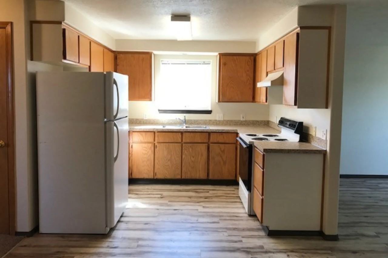 1401 W Locust St - Photo 3 of 10