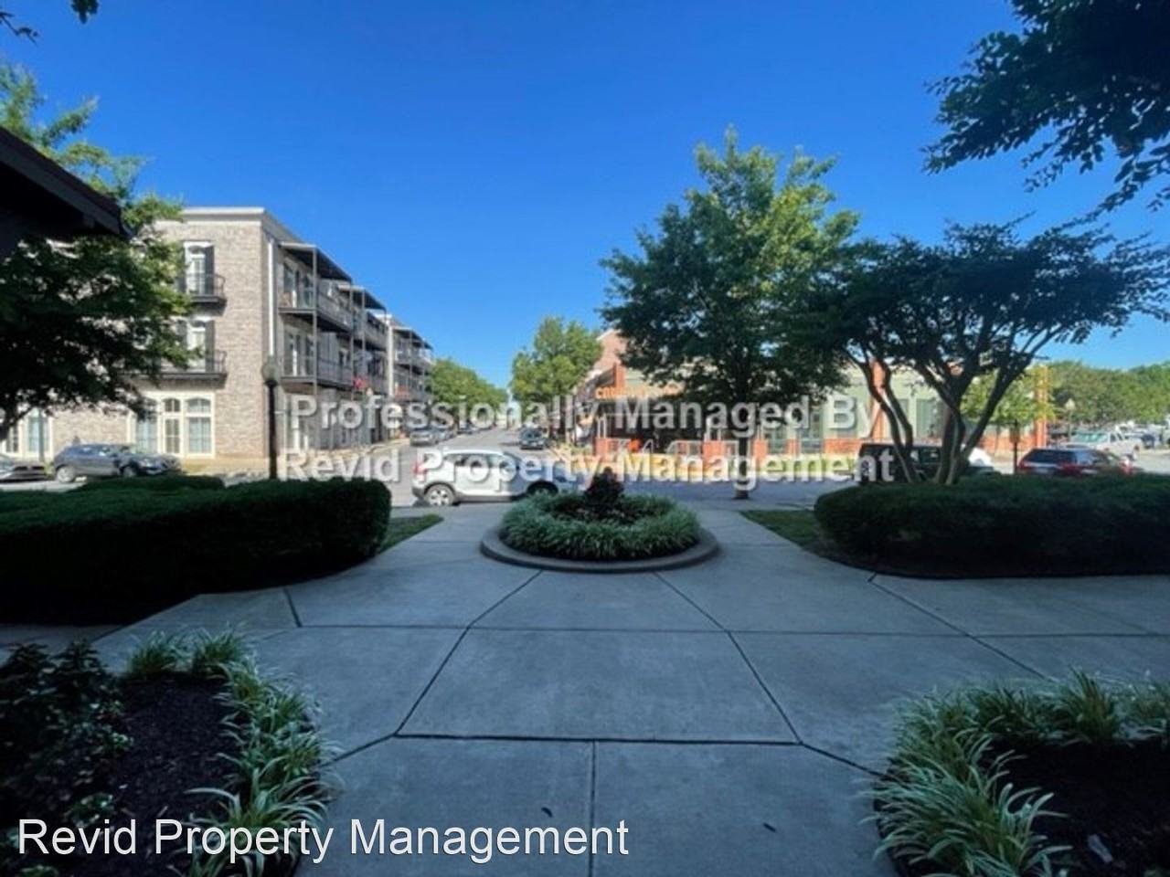 700 Harbor Bend Rd #103 - Photo 2 of 27