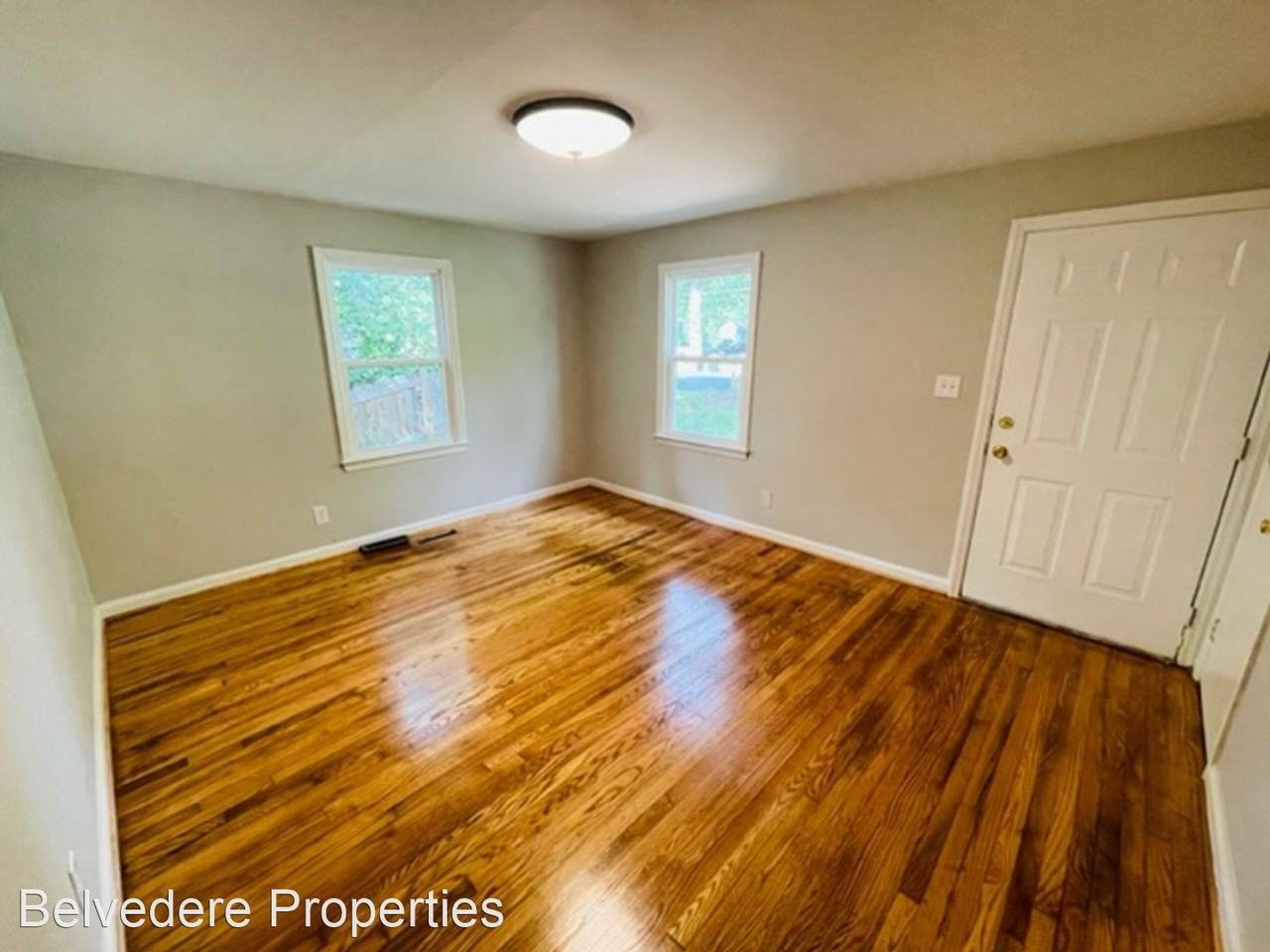 718 S Elam Ave - Photo 2 of 10