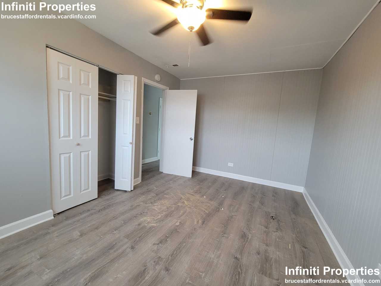 392 Hickory St #2E - Photo 3 of 7