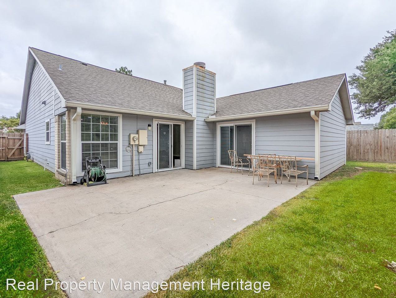15914 Barbarossa Dr - Photo 3 of 21