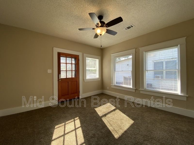 4202 Alma St - Photo 2 of 7