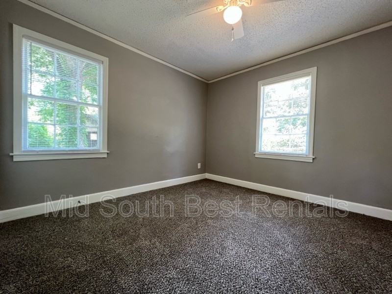 2261 Alameda Cv - Photo 7 of 8