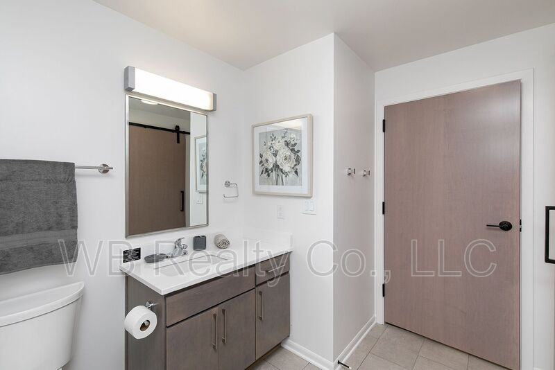 315 5th St #307 - Photo 7 of 29