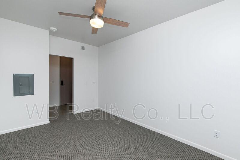 315 5th St #301 - Photo 5 of 29