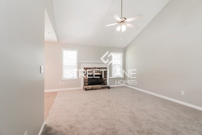 169 Winding Valley Dr - Photo 3 of 15