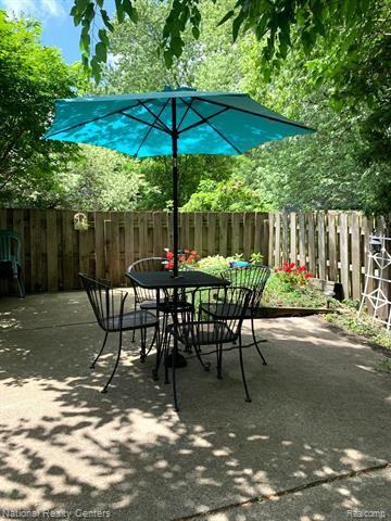 19640 Aqueduct Ct #560 - Photo 3 of 7