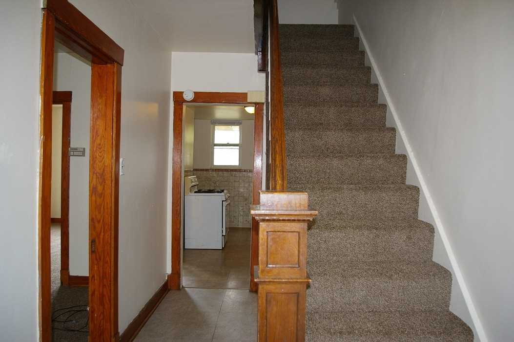 220 Rothman St - Photo 2 of 21