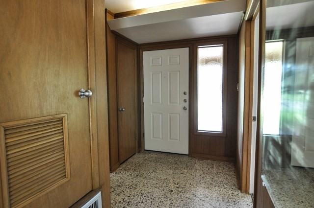 203 W Brookside Dr - Photo 2 of 20