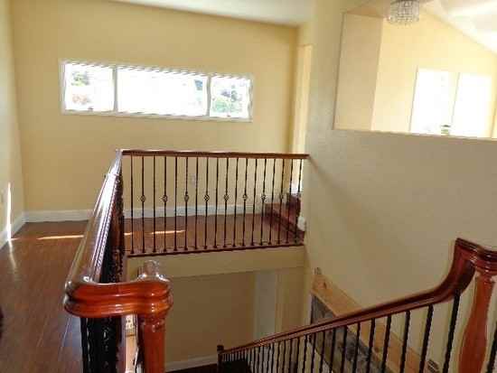 1530 Poplar Ave - Photo 3 of 15