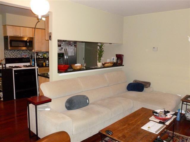 2742 Glenbridge Ct - Photo 2 of 15