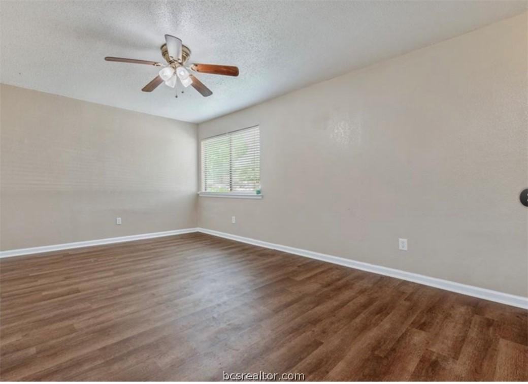 4513 Carter Creek Pkwy - Photo 2 of 6