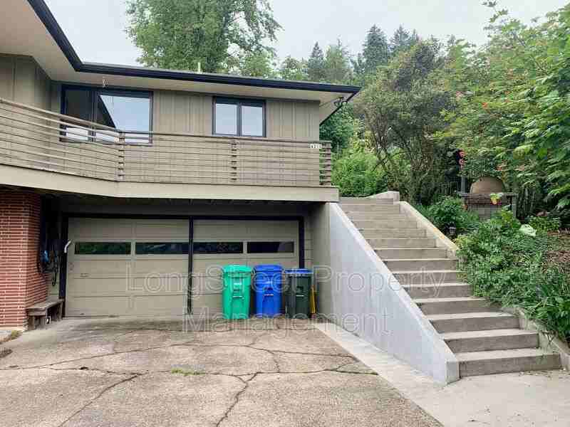 4210 Sw Altadena Ave - Photo 3 of 18