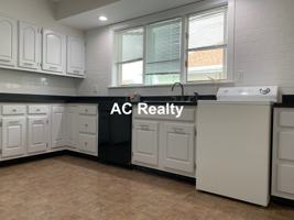 featured image of 25 Bradbury Ave #2