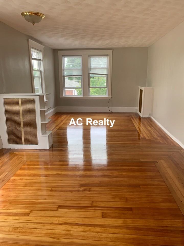 25 Bradbury Ave #2 - Photo 3 of 10