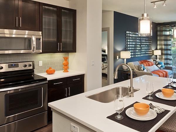 4848 N Goldwater Blvd - Photo 2 of 9