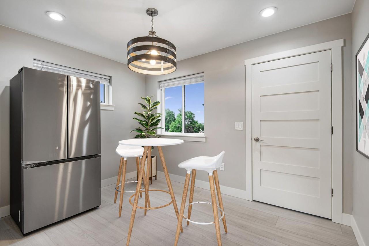 175 S Meade St - Photo 2 of 13