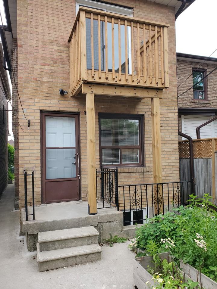 679 Vaughan Road #Main - Photo 4 of 11