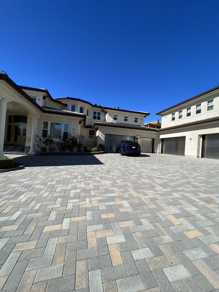 1161 Highland Terrace - Photo 2 of 34