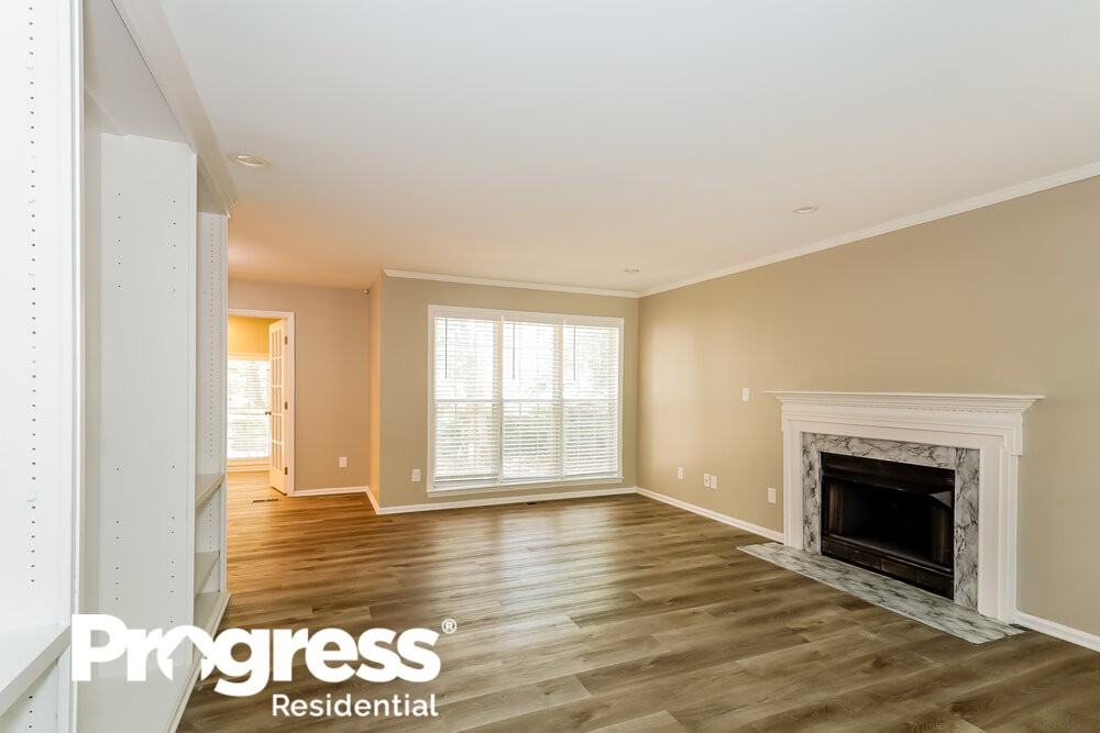 8313 Poplar Grove Cir - Photo 3 of 11