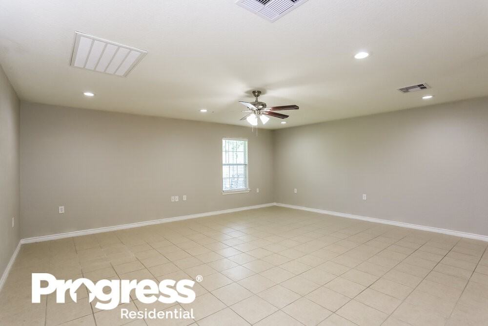 234 Ridge Dr - Photo 3 of 14