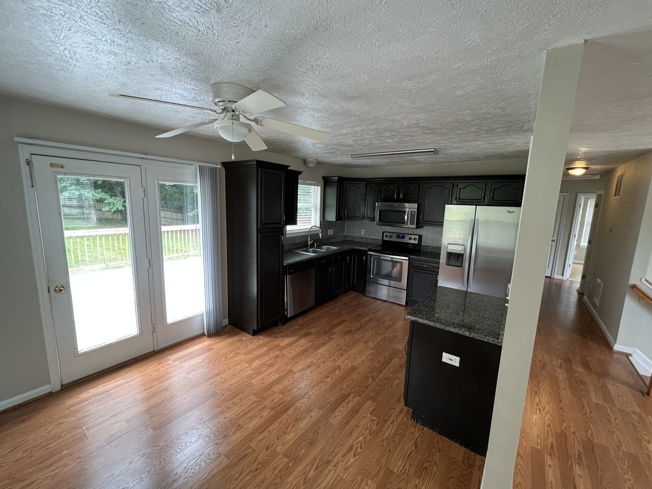 334 Brown Ave - Photo 3 of 7