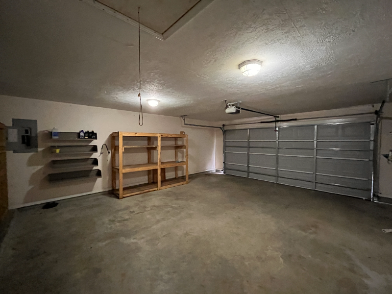 133 N Ridge Dr - Photo 7 of 18