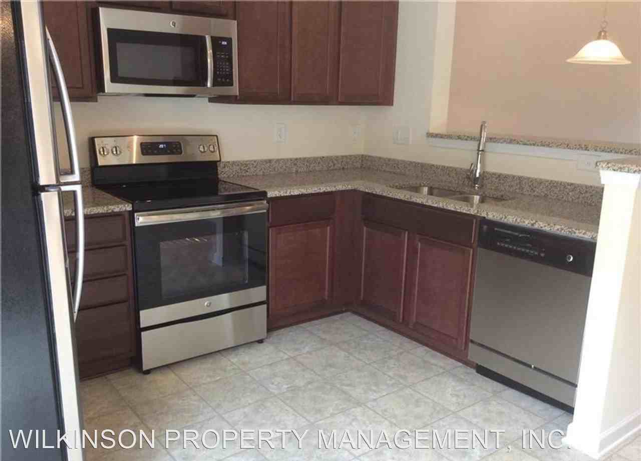 4716 Pepperstone Ln - Photo 2 of 7