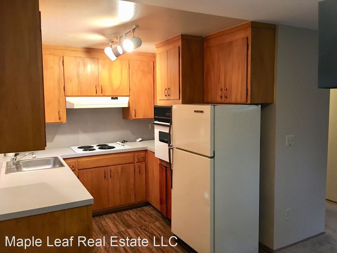 3612 Palatine Ave N - Photo 3 of 12