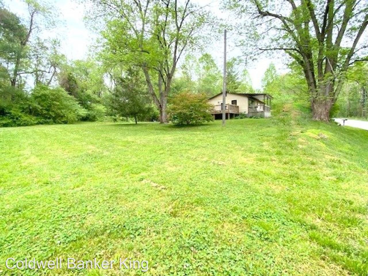 398 Highland Park Rd - Photo 3 of 12