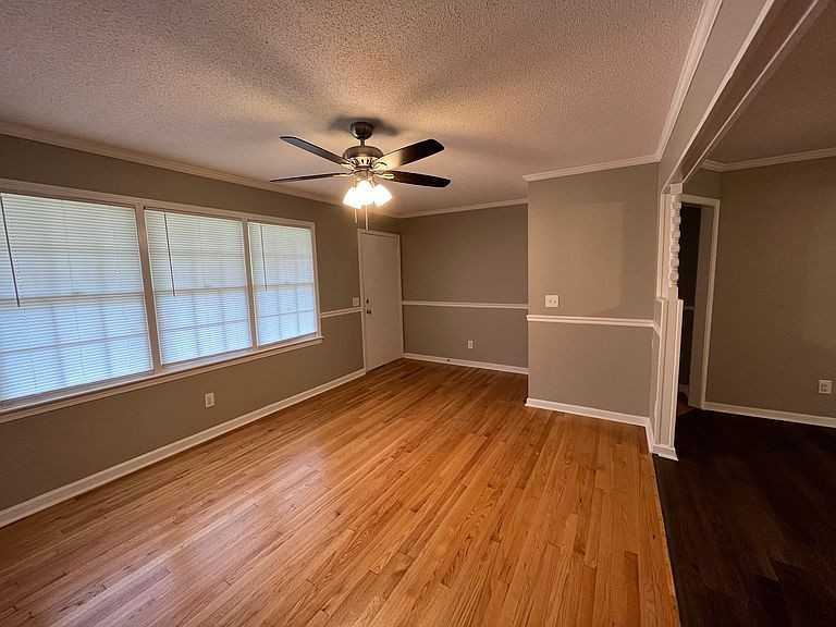 3813 Biscayne Hills Dr - Photo 3 of 15