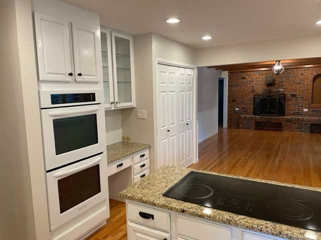 101 E 11th Pl - Photo 3 of 21