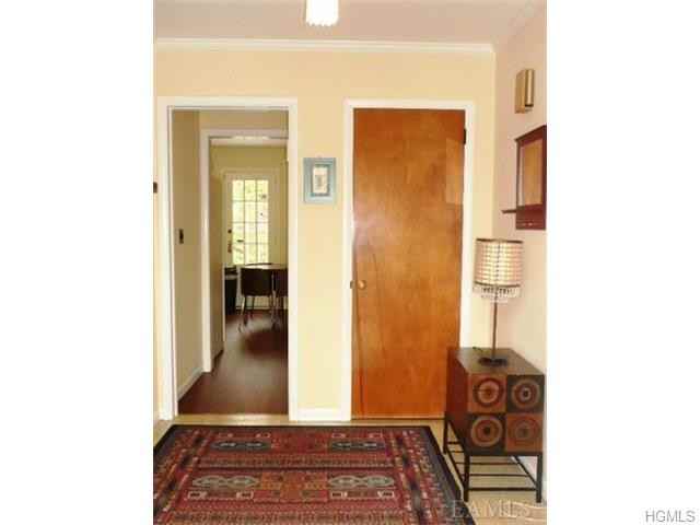 25 Jackson Rd - Photo 2 of 14